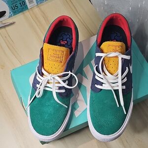 Nike SB Zoom Janoski RM in Green and White